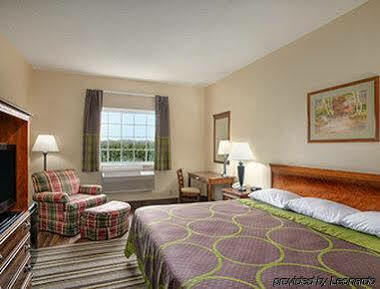 Super 8 By Wyndham Grayville Экстерьер фото